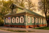 Нежилое здание, 528,7 кв. м с земельным участком 529 кв. м: Ярославская область, г. Переславль-Залесский, ул. Советская, д.21